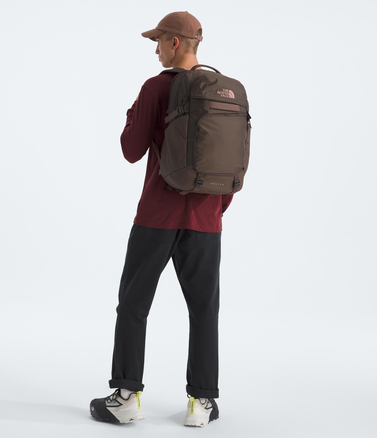 [NF0A52SF5J8] UNISEX THE NORTH FACE ROUTER BACKPACK