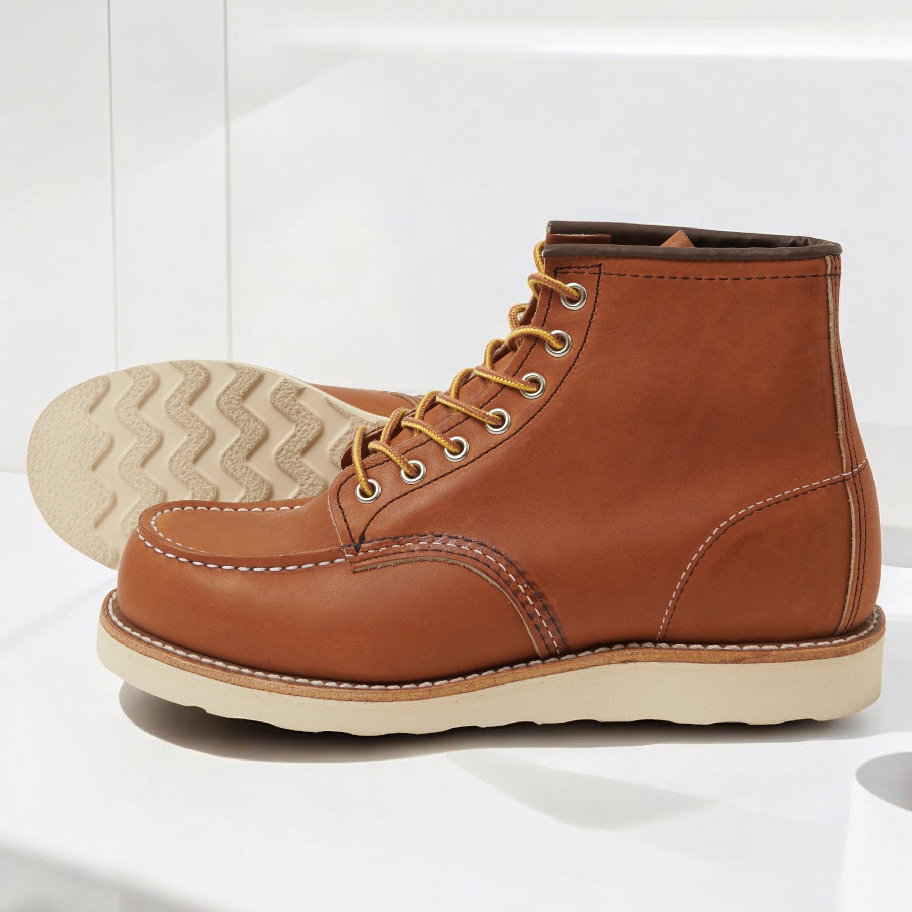 [0875] Mens RED WING CLASSIC MOC - BROWN