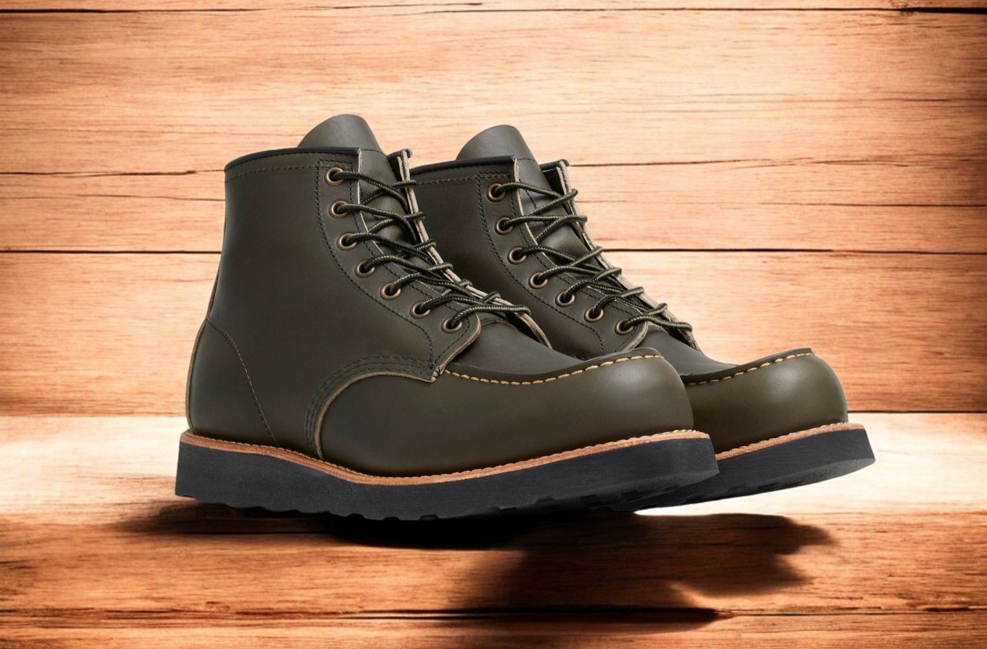 [8828] MENS RED WING CLASSIC MOC 6-INCH BOOT
