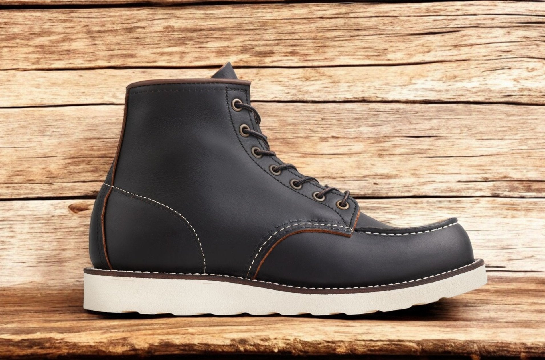 [8849] MENS RED WING CLASSIC MOC 6-INCH BOOT