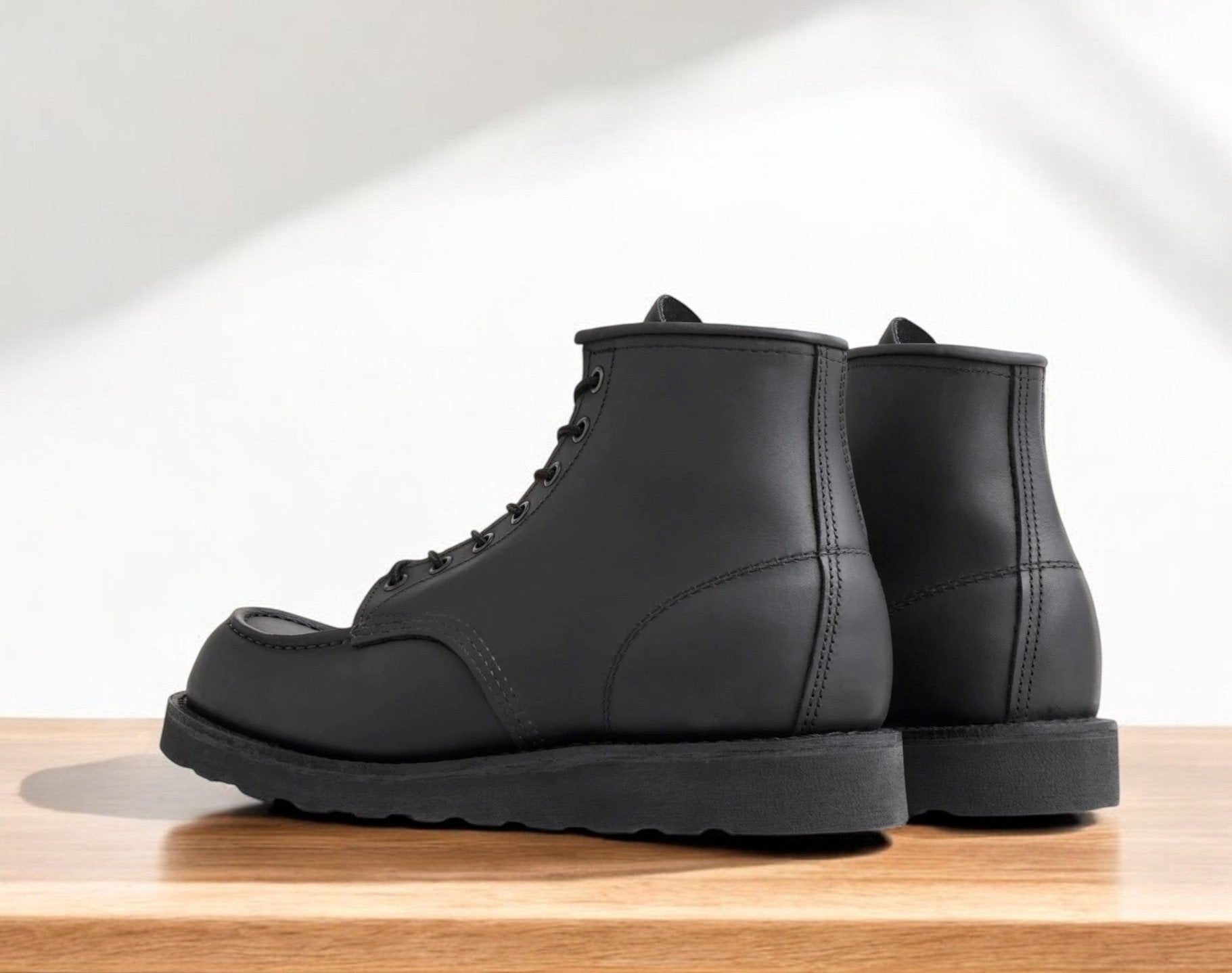[8074] MENS RED WING CLASSIC MOC 6-INCH BOOT