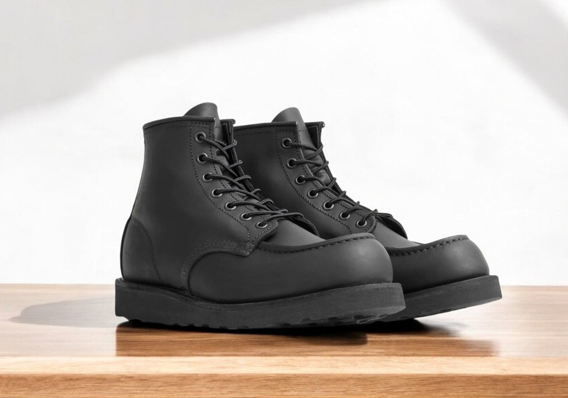 [8074] MENS RED WING CLASSIC MOC 6-INCH BOOT
