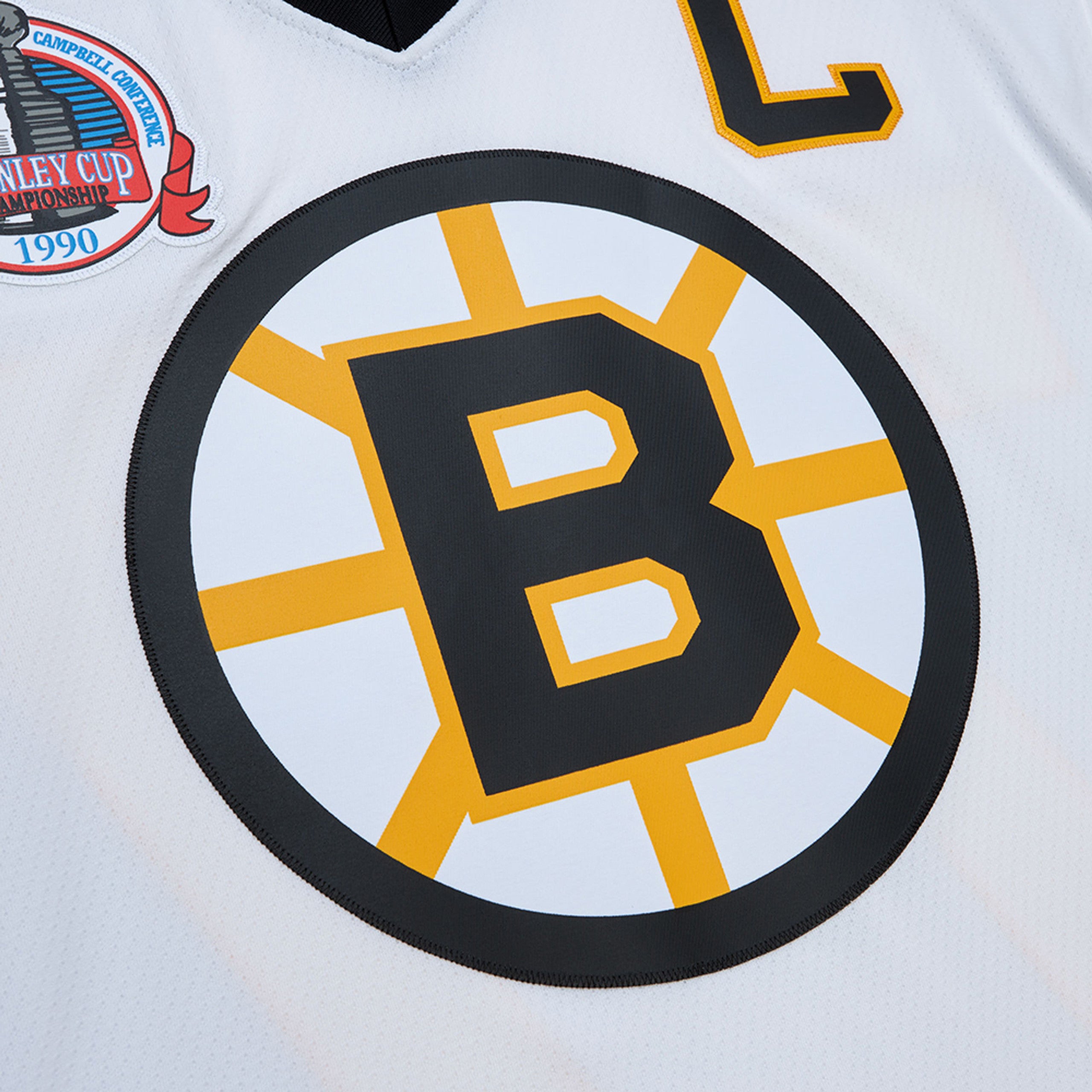 Mens Mitchell & Ness NHL WHITE JERSEY BRUINS 1989 RAY BOURQUE