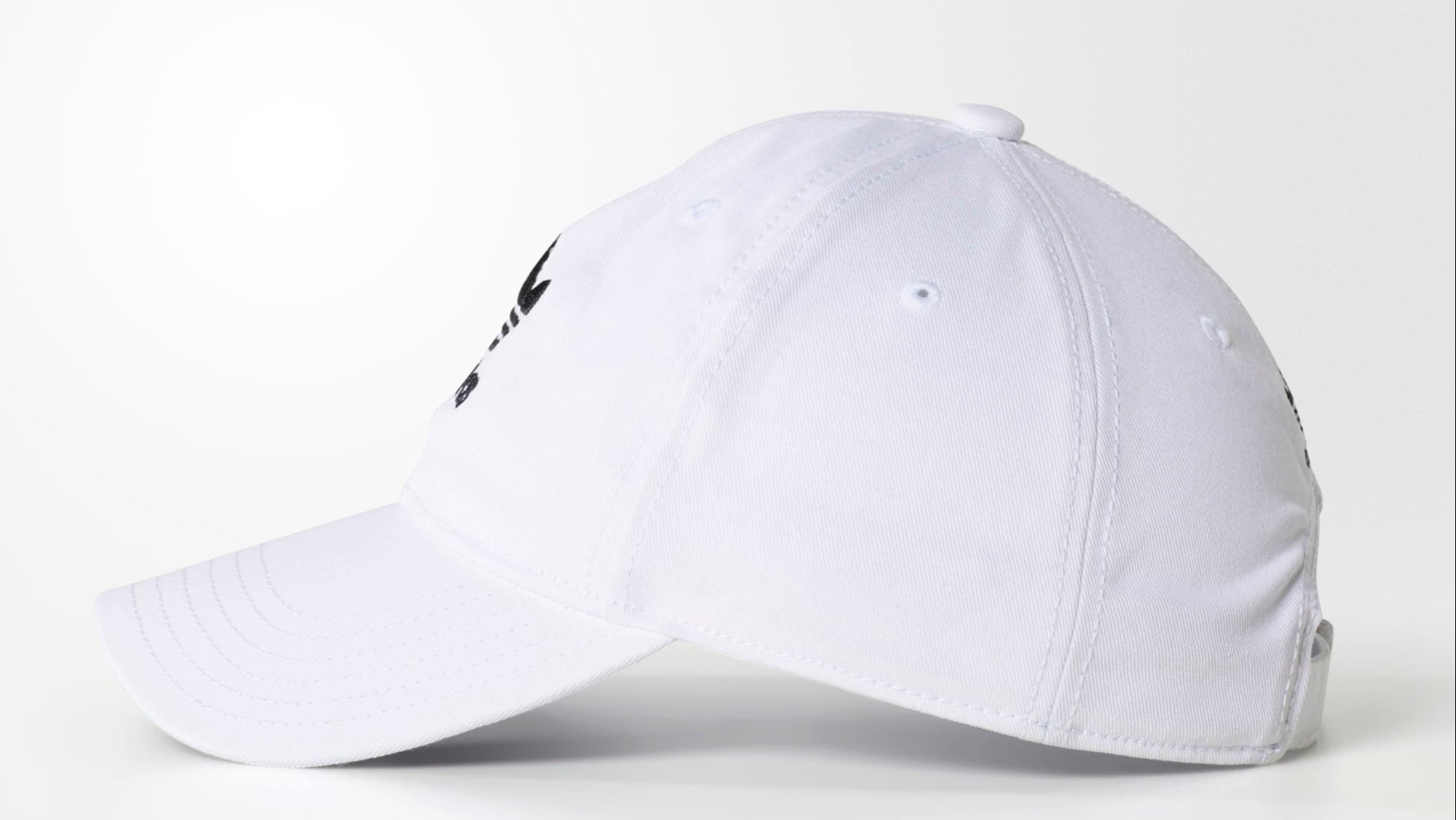 [BH7135] MENS ADIDAS ORIGINALS WHITE PRE-CURVE WASHED ADJUSTABLE
