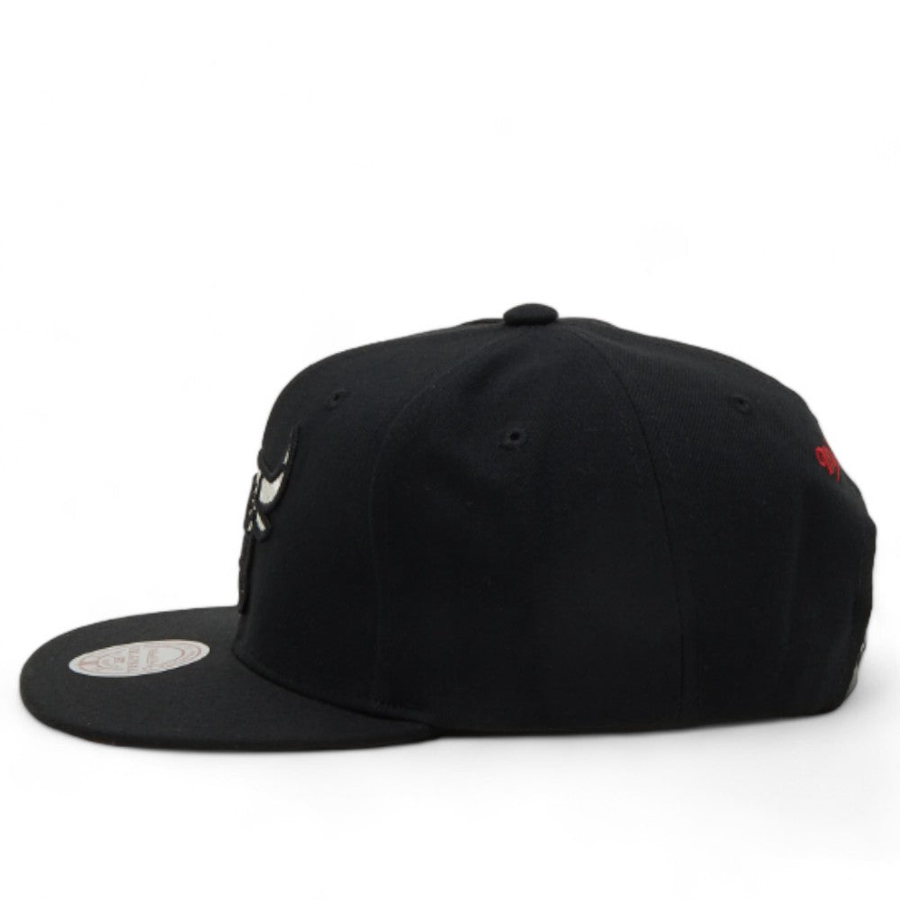 MENS MITCHELL & NESS NBA WATCH ME SHINE SNAPBACK BULLS - BLACK