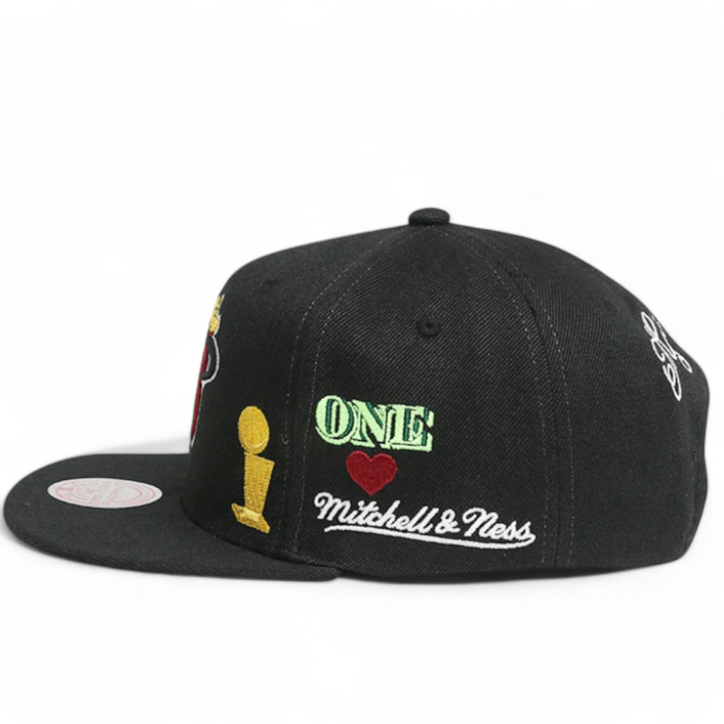 MENS MITCHELL & NESS NBA HYPERLOCAL SNAPBACK HWC HEAT - BLACK