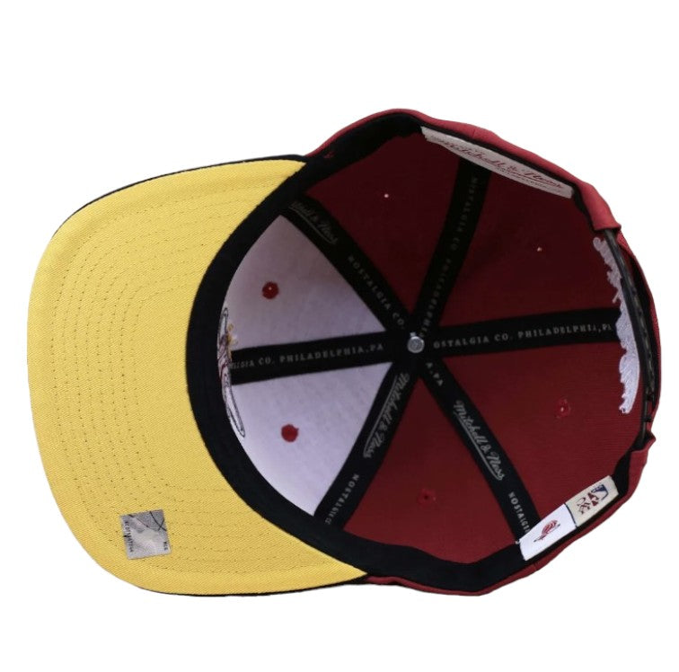 Mens MITCHELL & NESS NBA CORE BASIC SNAPBACK HWC HEAT