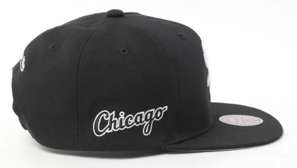 MENS MITCHELL & NESS MLB EVERGREEN BLACK WHITE SNAPBACK WHITE SOX