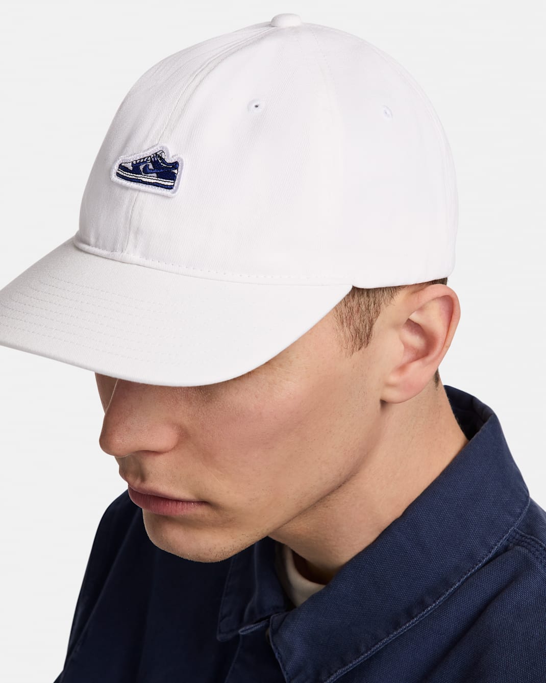[FN4404-100] UNISEX NIKE CLUB UNSTRUCTURED "DUNK LOW" CAP