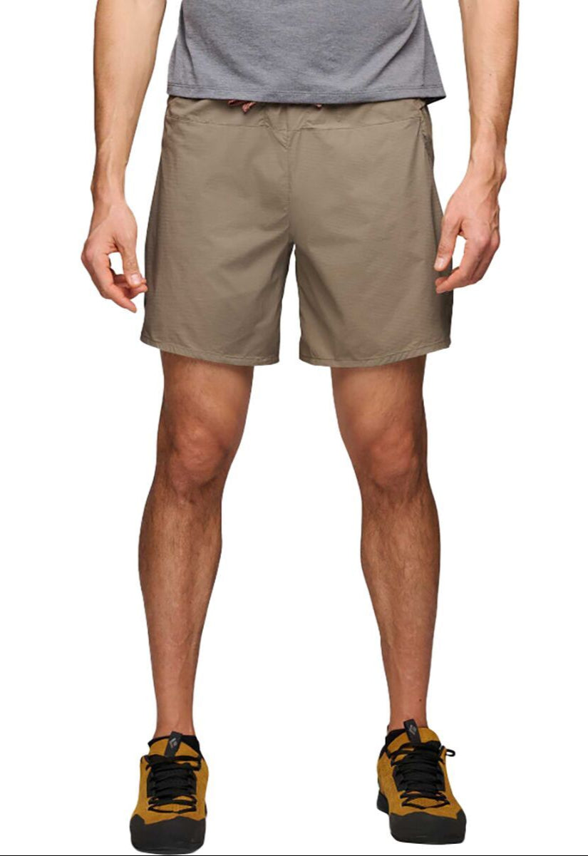 [AP7511172005] MENS BLACK DIAMOND DISTANCE 5" INCH SHORTS