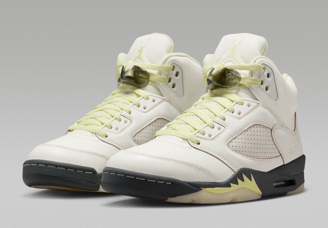 [IM7592-130] WOMENS AIR JORDAN RETRO 5 'LUMINOUS GREEN'