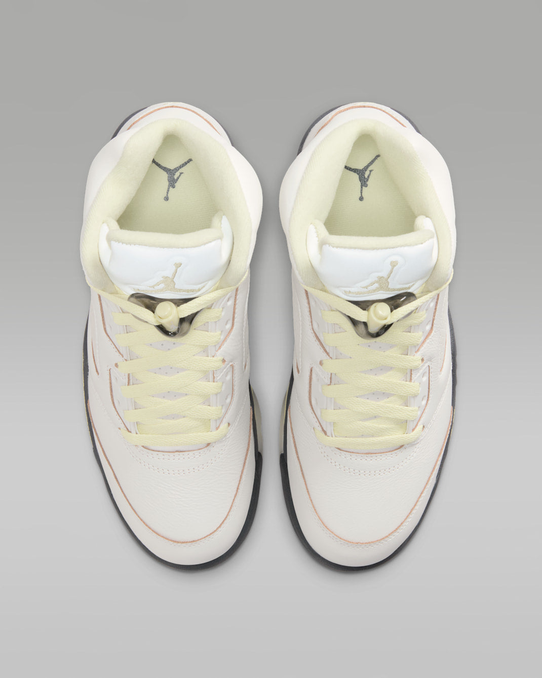 [IM7592-130] WOMENS AIR JORDAN RETRO 5 'LUMINOUS GREEN'