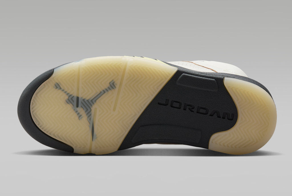 [IM7592-130] WOMENS AIR JORDAN RETRO 5 'LUMINOUS GREEN'