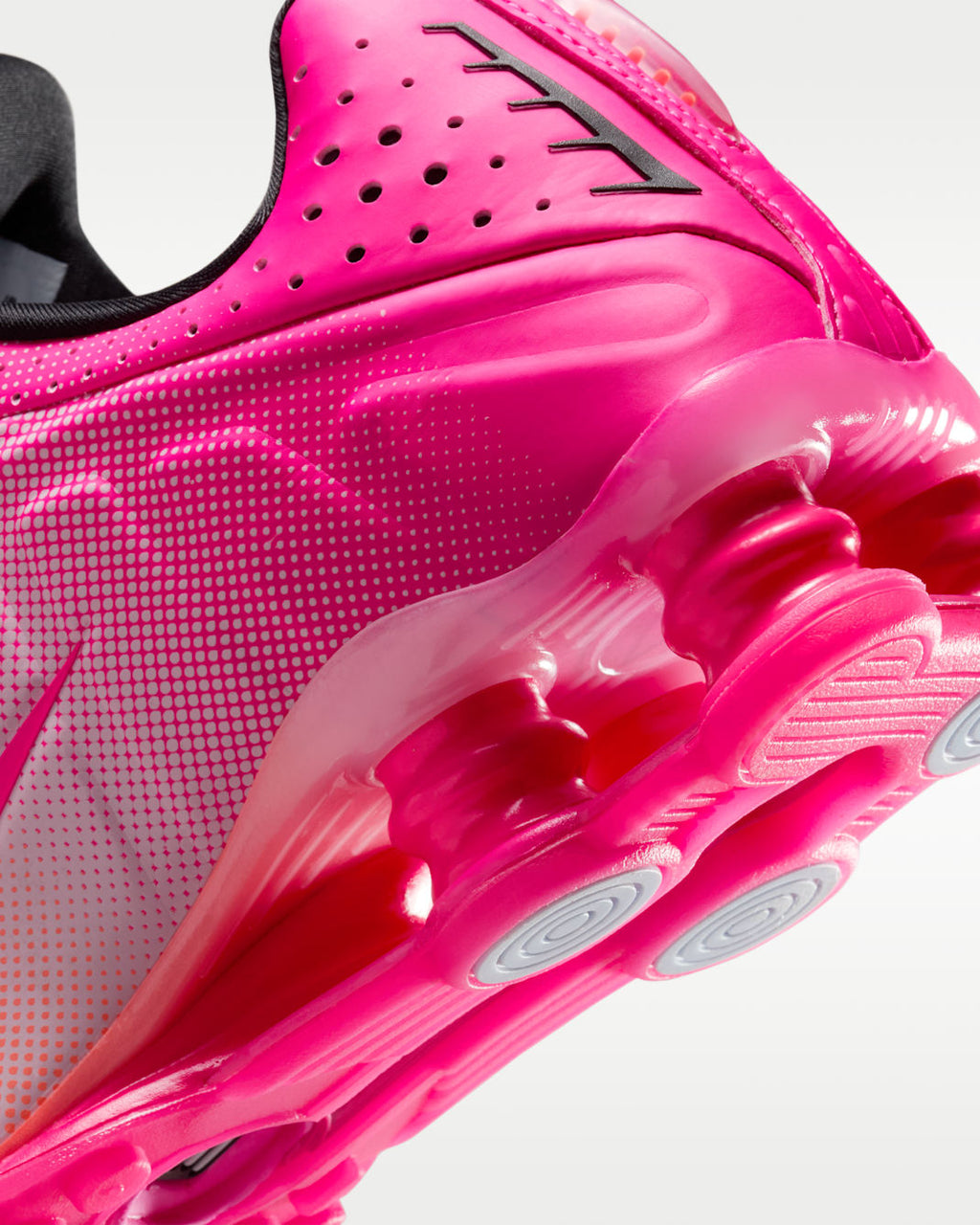 [IH2343-600] WOMENS NIKE SHOX R4 AB 'HYPER PINK BLACK'