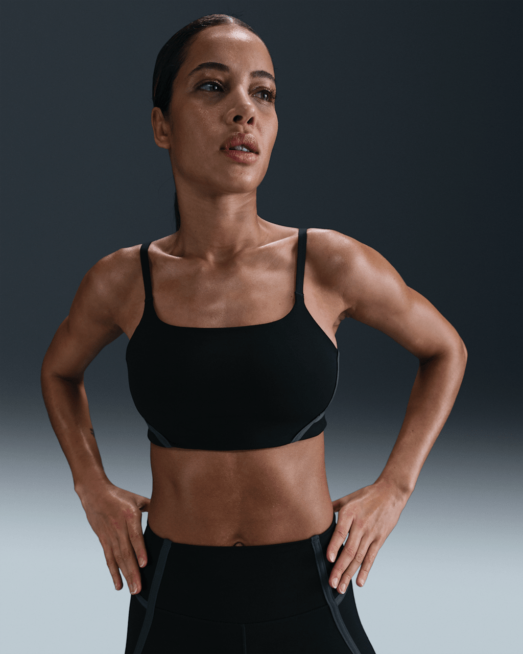 [HF5366-010] WOMENS NIKE SPORTS BRA ONE CONVERTIBLE LIGHTLY LINED LIGHT SUPPORT