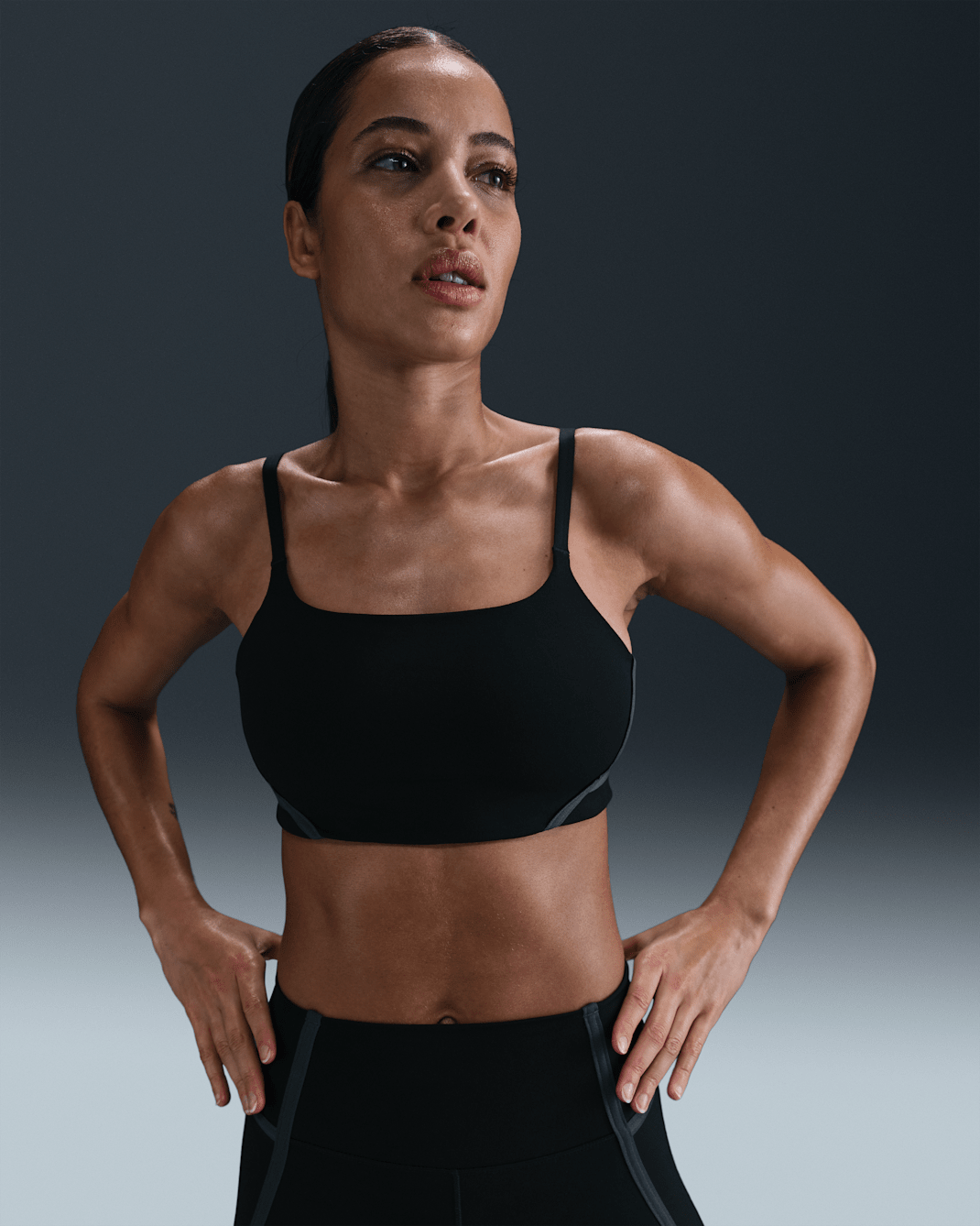 [HF5366-010] WOMENS NIKE SPORTS BRA ONE CONVERTIBLE LIGHTLY LINED LIGHT SUPPORT