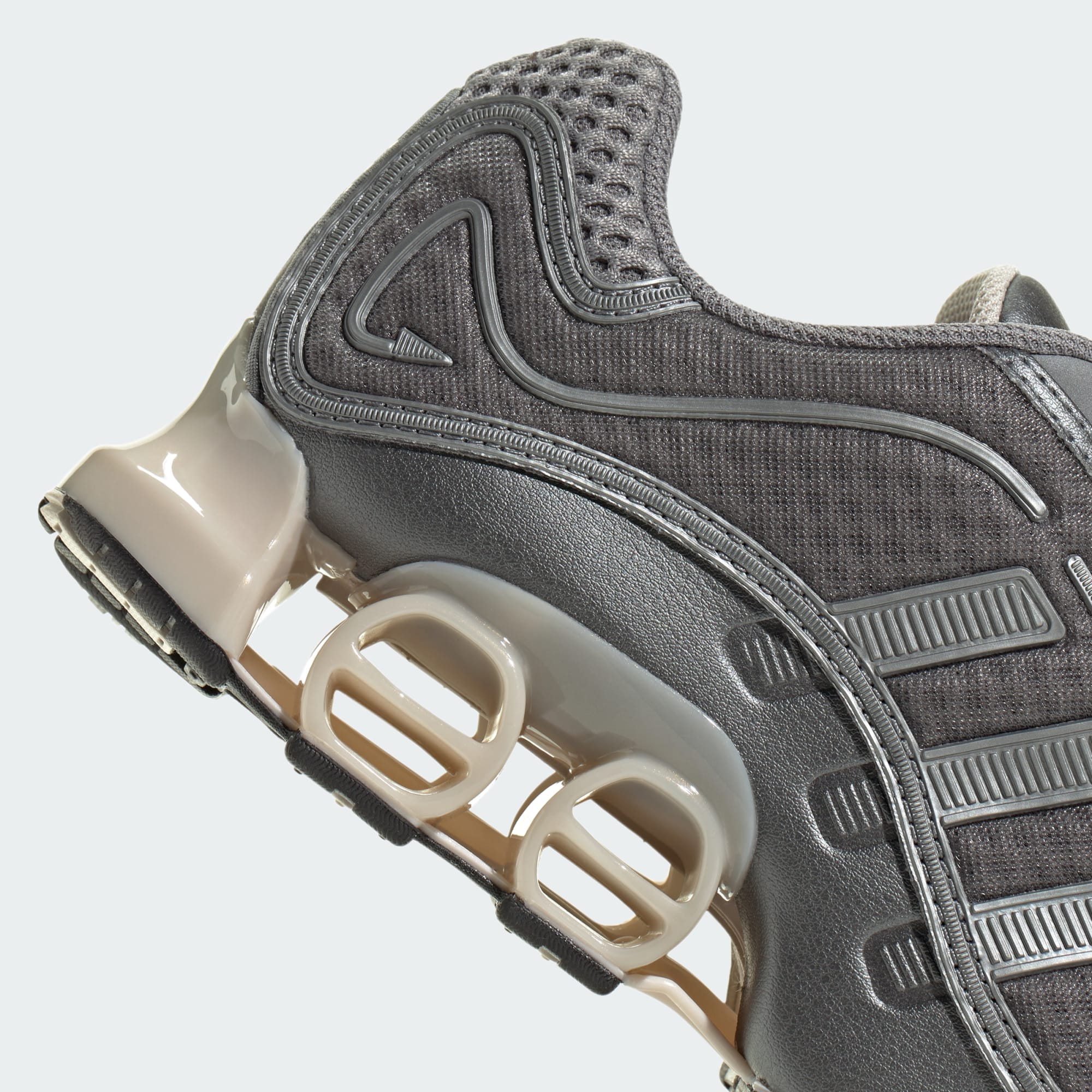 [JP8120] WOMENS ADIDAS MEGARIDE O1