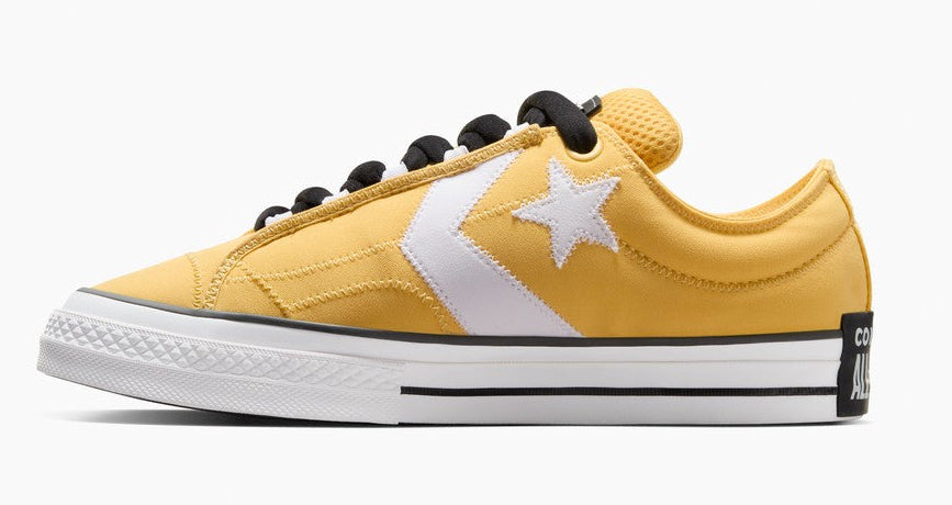 [A11484C] MENS CONVERSE STAR PLAYER 76 LOW 'PUFF - BANANAS'