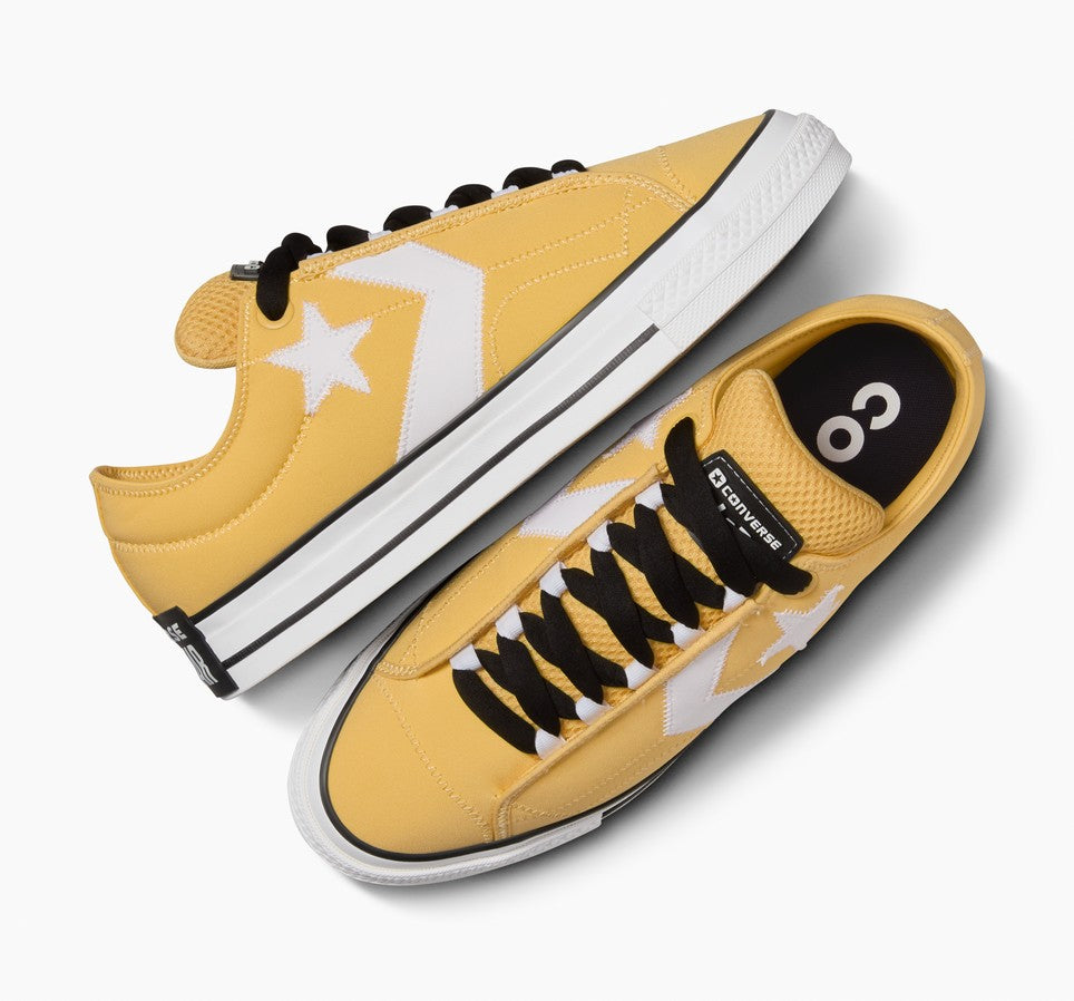 [A11484C] MENS CONVERSE STAR PLAYER 76 LOW 'PUFF - BANANAS'