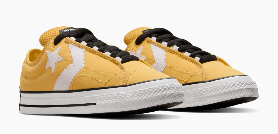[A11484C] MENS CONVERSE STAR PLAYER 76 LOW 'PUFF - BANANAS'