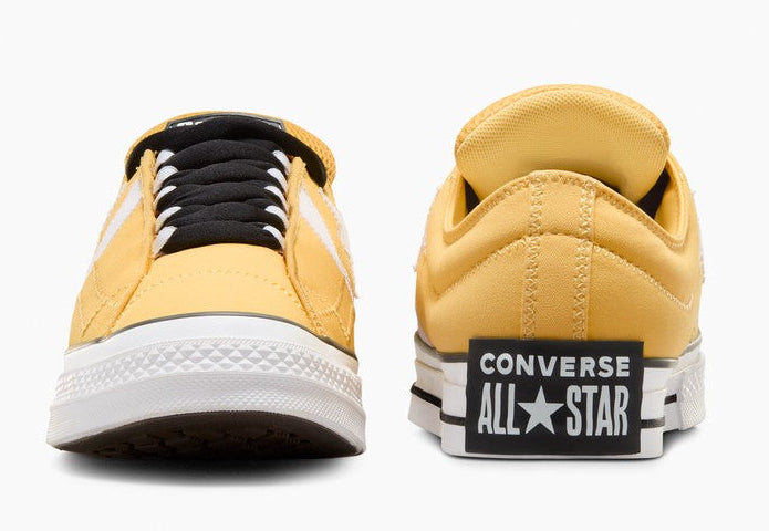 [A11484C] MENS CONVERSE STAR PLAYER 76 LOW 'PUFF - BANANAS'