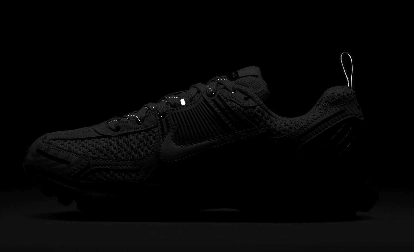 [HV6421-001] GRADE SCHOOL NIKE ZOOM VOMERO 5 'WOLF GREY BLACK'
