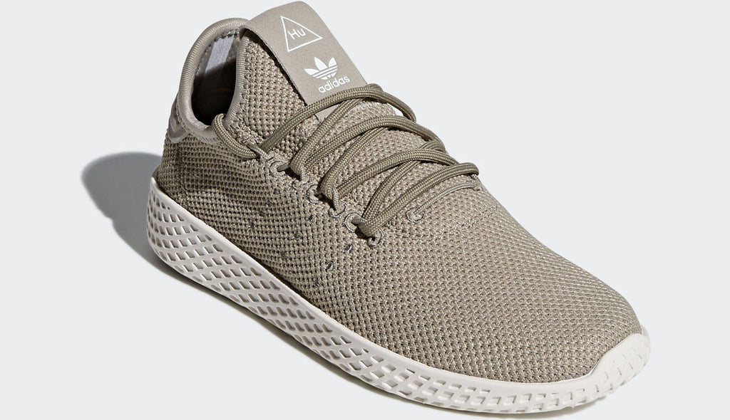 [CQ2298] Grade School Adidas PHARRELL X TENNIS HU J 'TECH BEIGE'