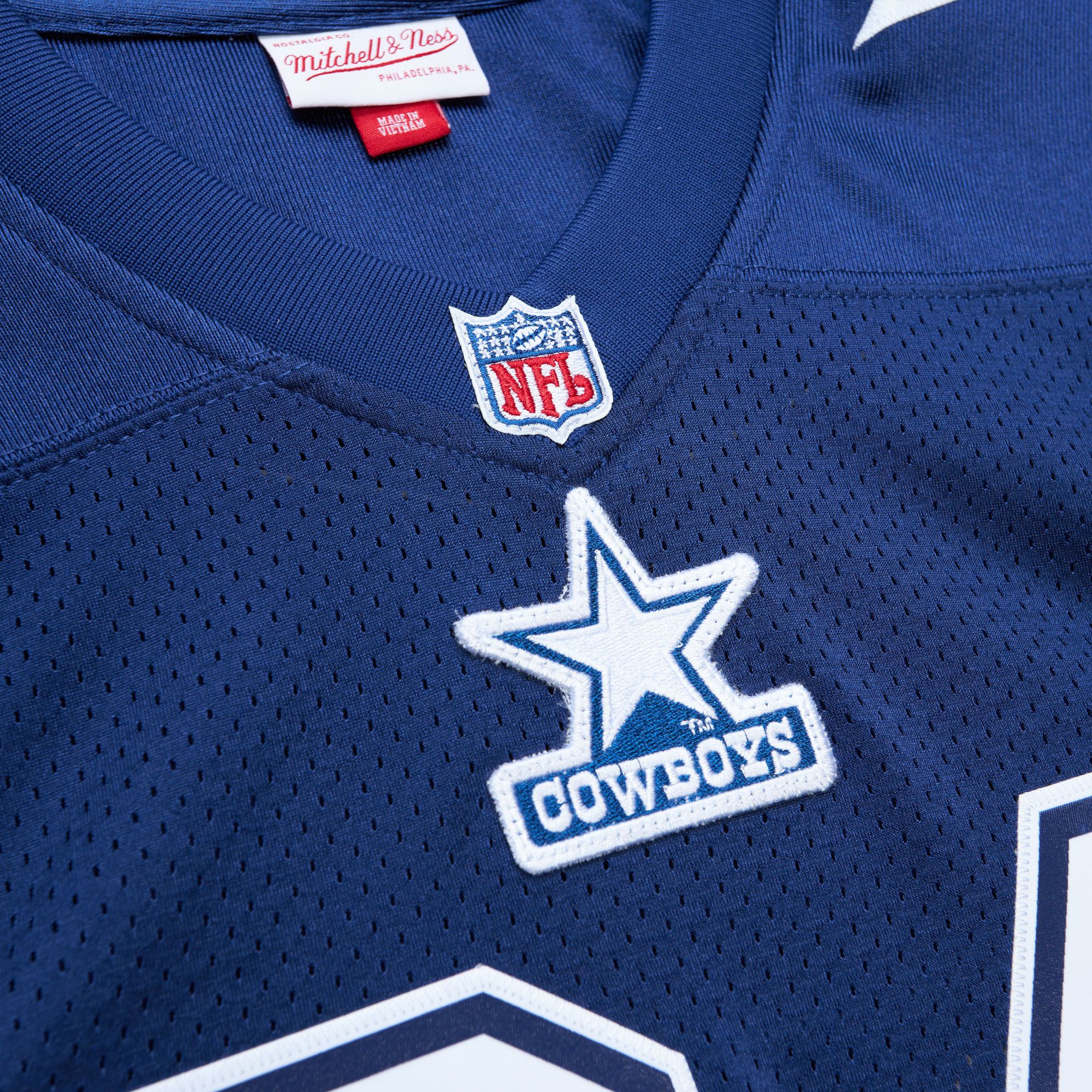 Mens Mitchell & Ness NFL DARK JERSEY COWBOYS 1995 CHARLES HALEY