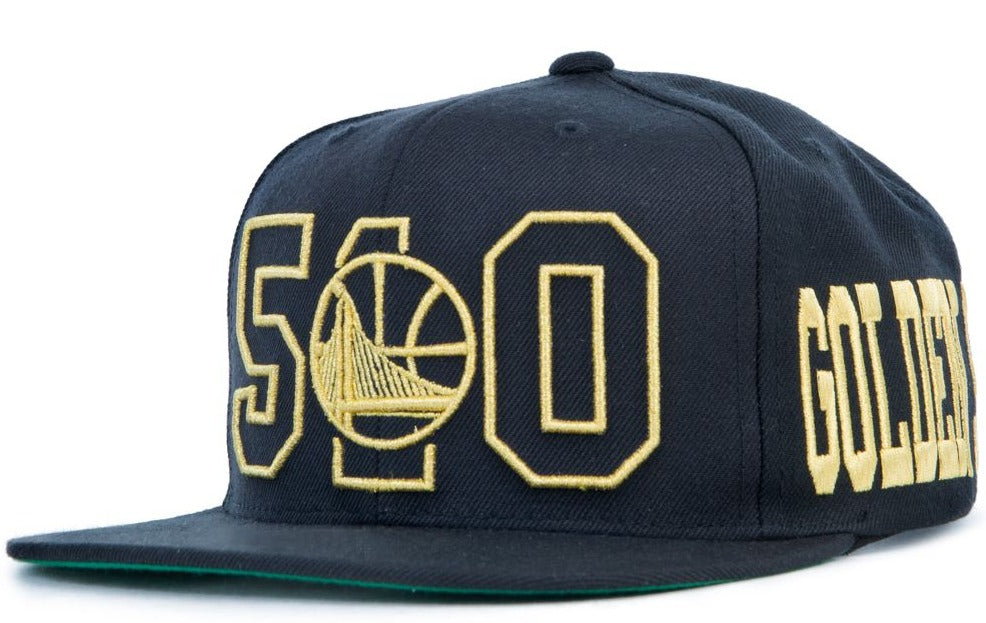 [6HSSBLCK-GSWMM18248] MENS NBA GOLDEN STATE WARRIORS GOLD OAKTOWN SNAPBACK