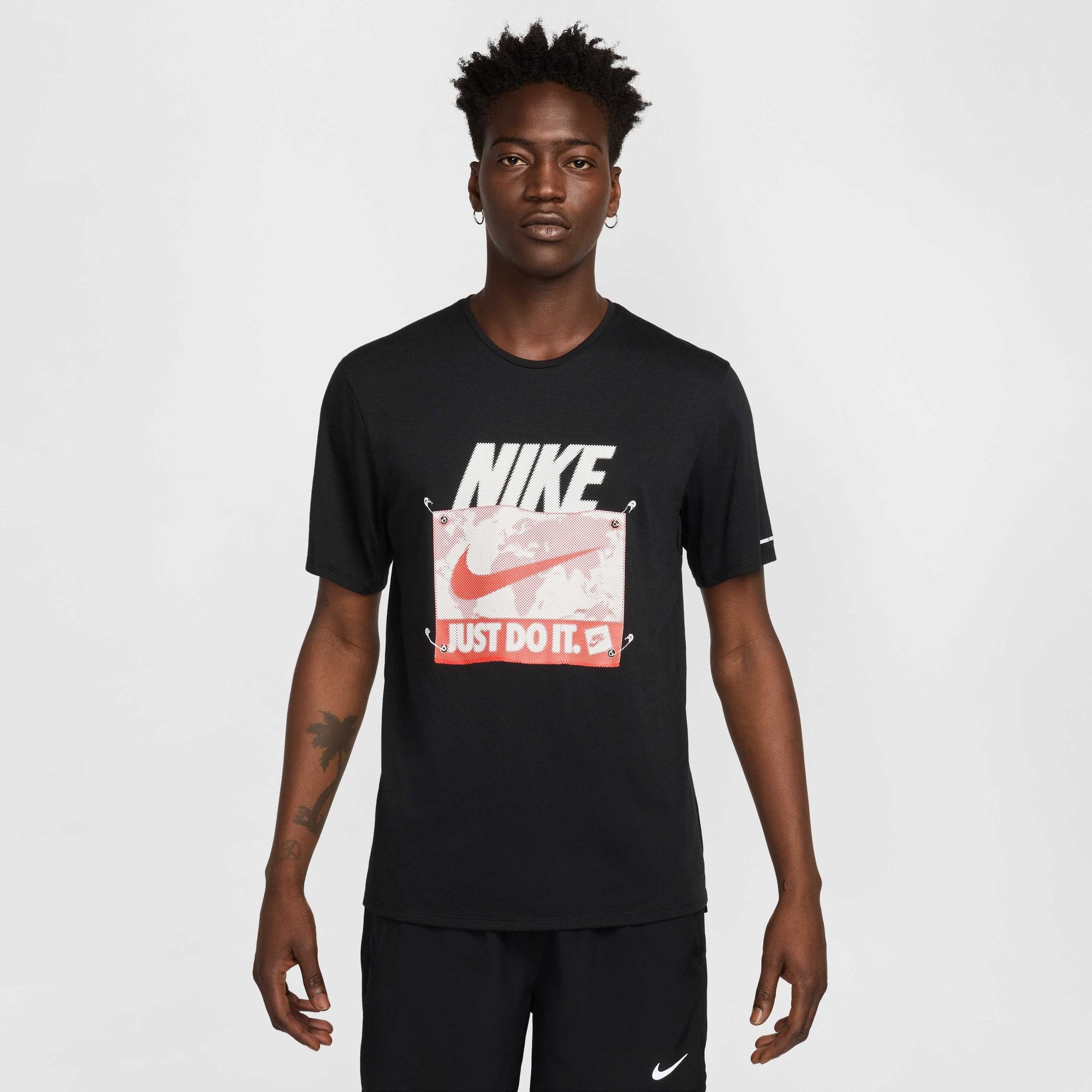 [HJ4158-010] MENS NIKE DRI-FIT RUN ENERGY T-SHIRT