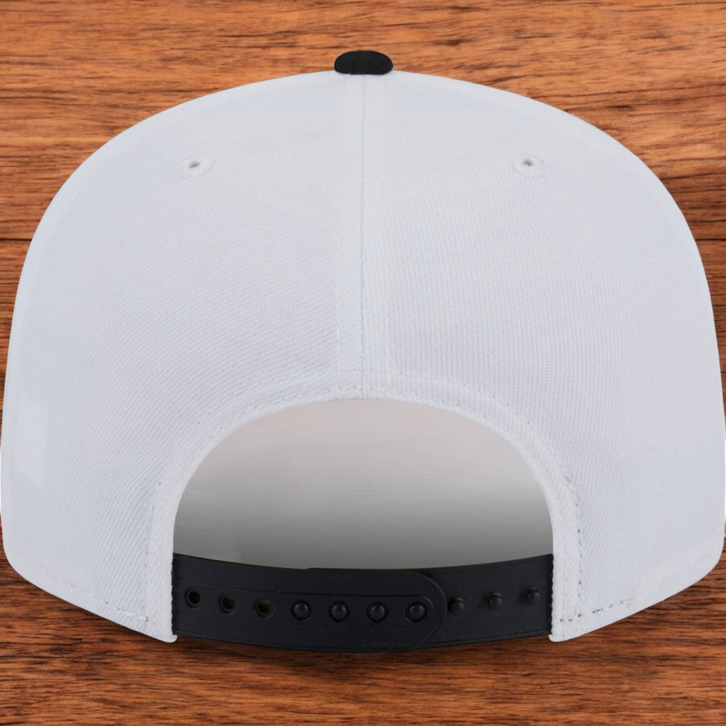 [60310259] MENS NEW ERA NBA CHICAGO BULLS 950 CREST STACK SNAPBACK - WHITE/BLACK