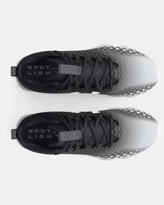 [3027043-001] GRADE SCHOOL UNDER ARMOUR SPOTLIGHT FRANCHISE 3 RM WIDE JR 'BLACK METALLIC SILVER'
