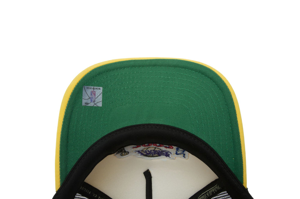 MENS MITCHELL & NESS NBA CHAMPIONSHIP TRUCKER LAKERS - YELLOW