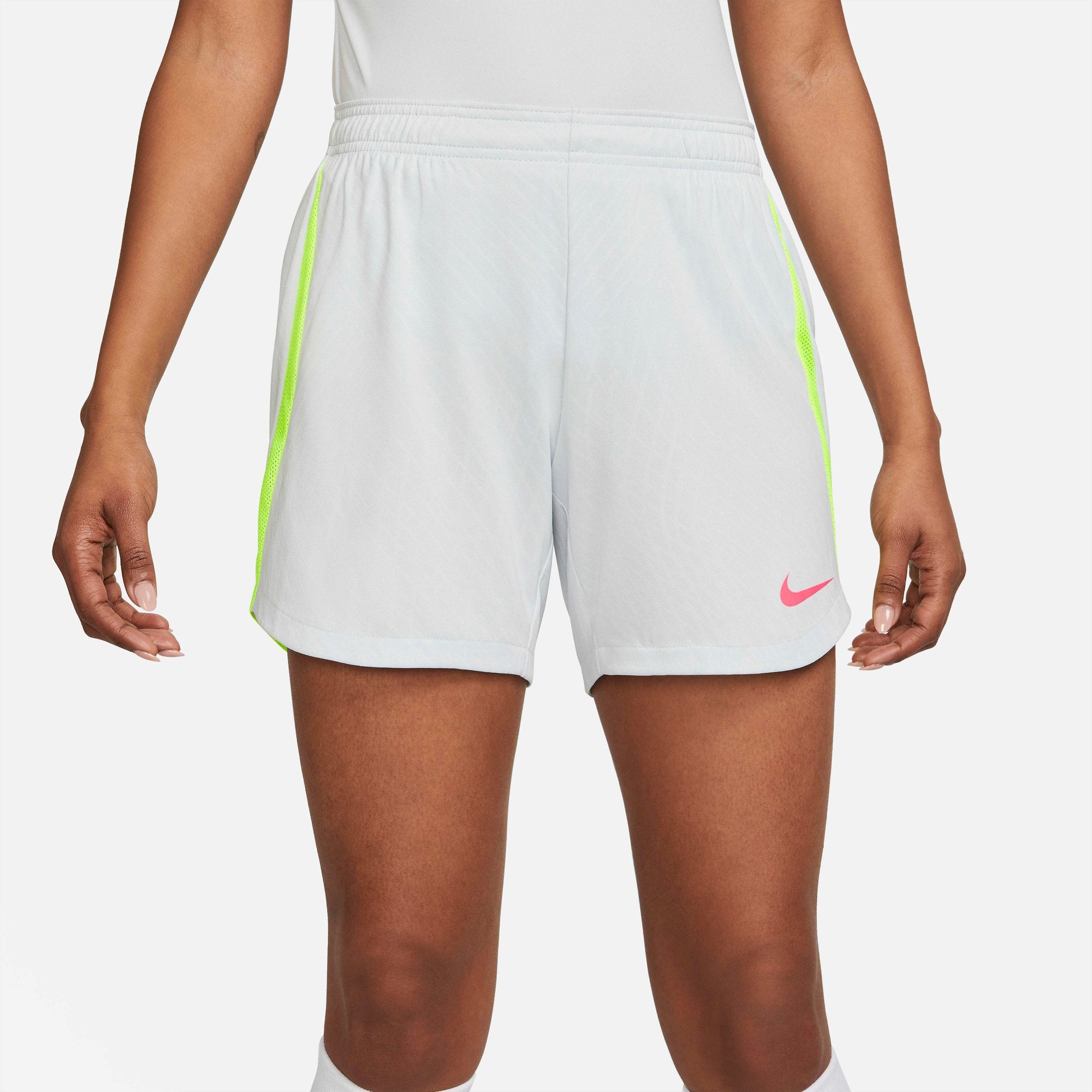 [DX0473-043] WOMENS NIKE DRI-FIT STRIKE SOCCER SHORTS