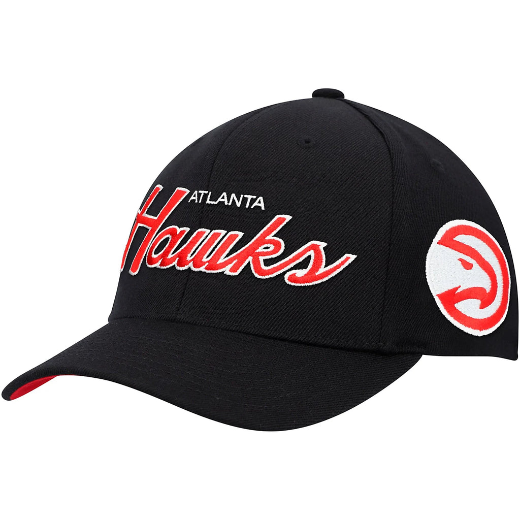 MENS MITCHELL & NESS NBA TEAM SCRIPT 2.0 STRETCH SNAPBACK HAWKS