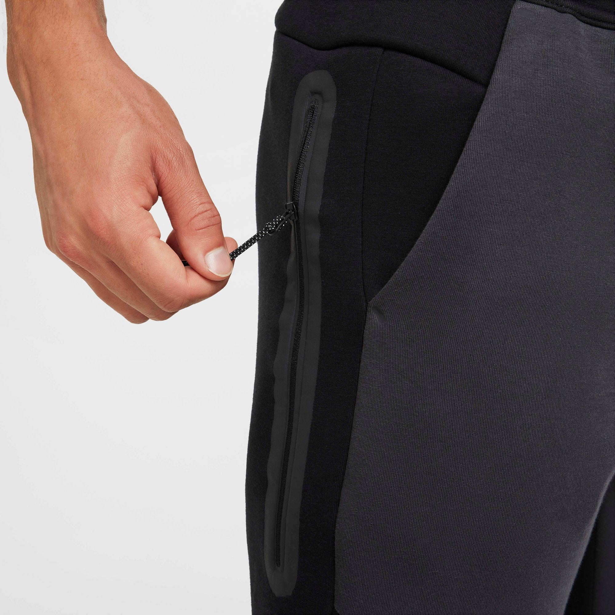 [HV0959-015] MENS NIKE TECH FLEECE JOGGER PANTS