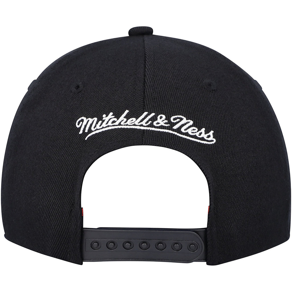 MENS MITCHELL & NESS NBA TEAM SCRIPT 2.0 STRETCH SNAPBACK RAPTORS