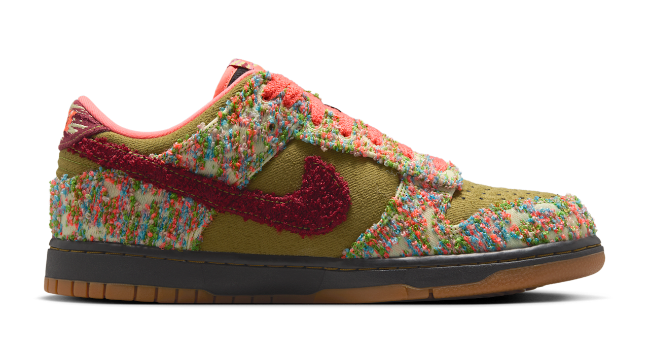 [IB2263-300] MENS NIKE DUNK LOW 'PANDA-MONIUM GREEN CURRY MULTI-COLOR'