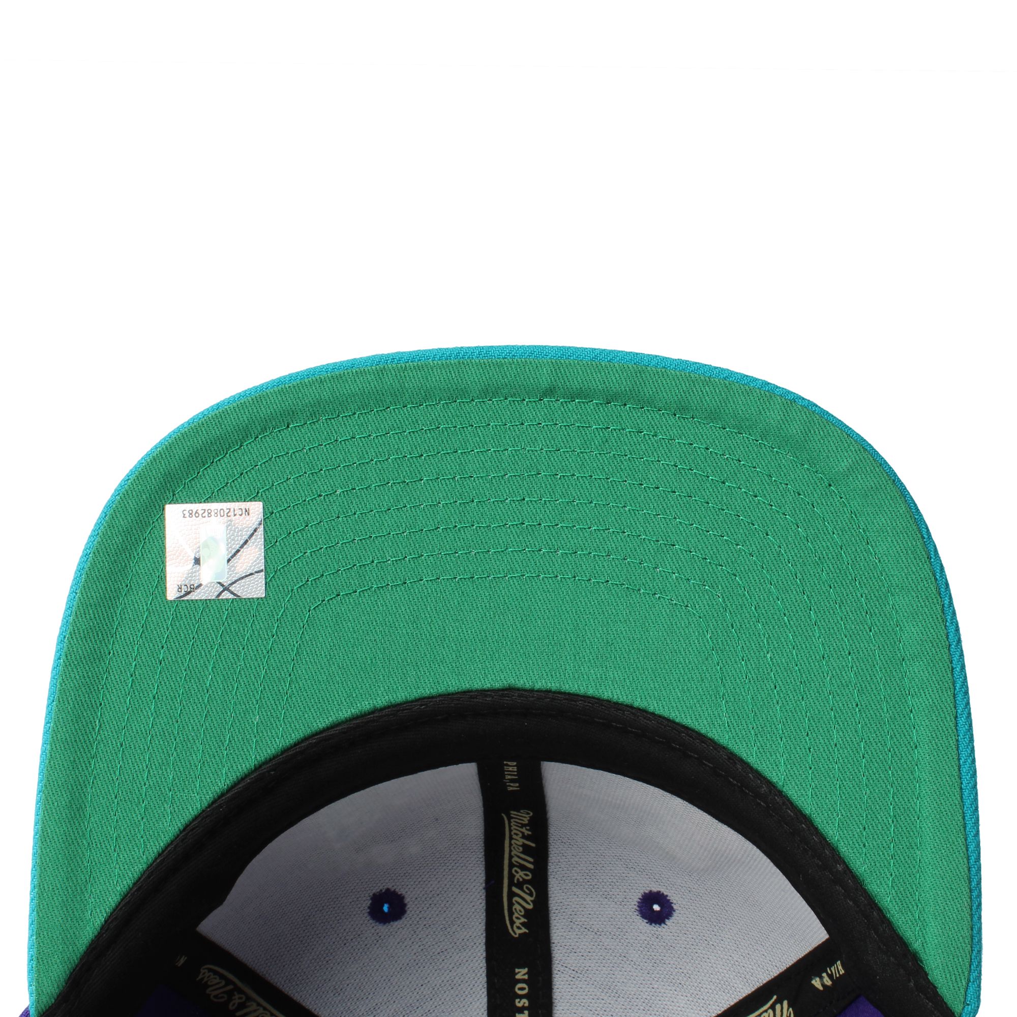 MENS MITCHELL & NESS NBA CROOKED PATH SNAPBACK HWC HORNETS - PURPLE