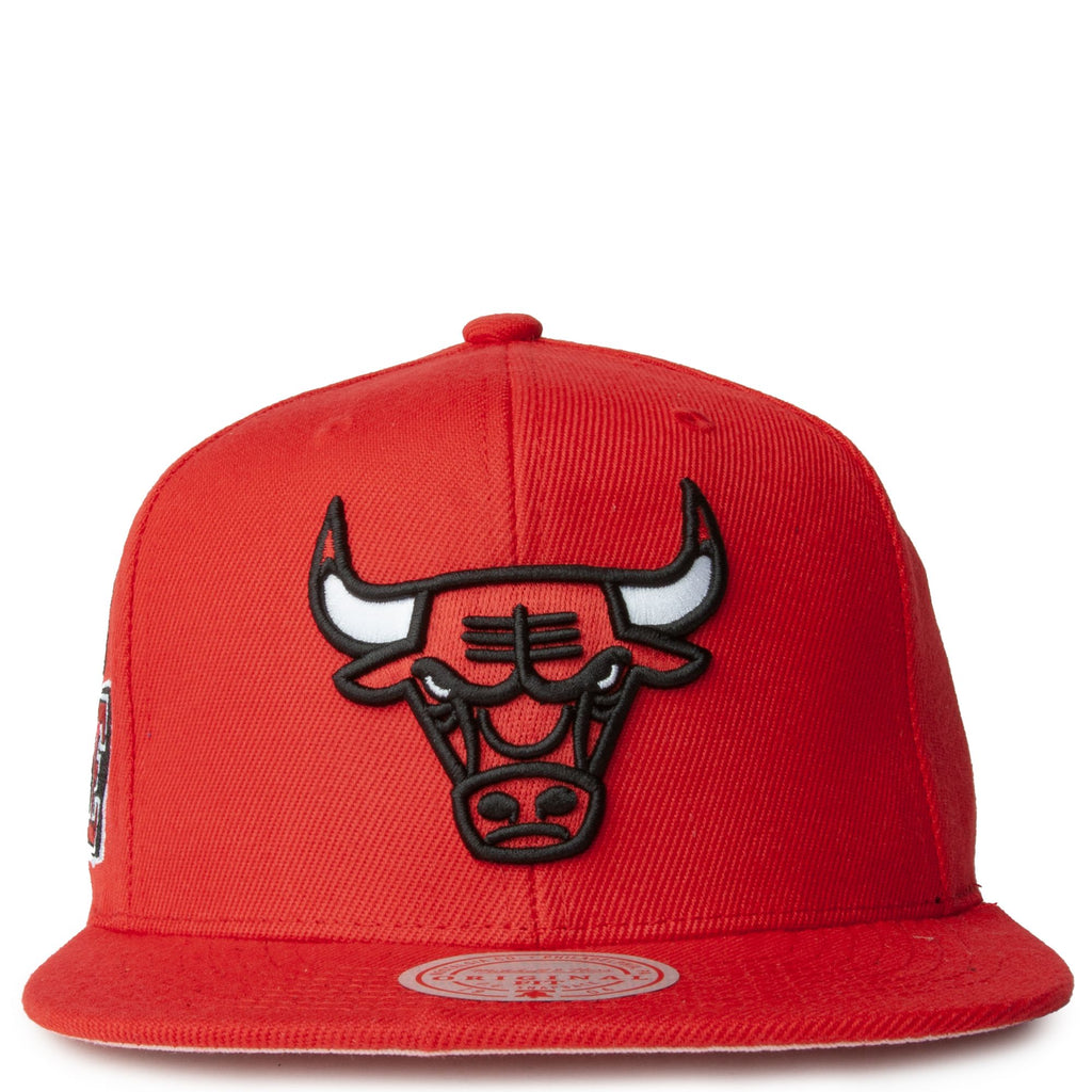MENS MITCHELL & NESS NBA ALL LOVE SNAPBACK BULLS - RED