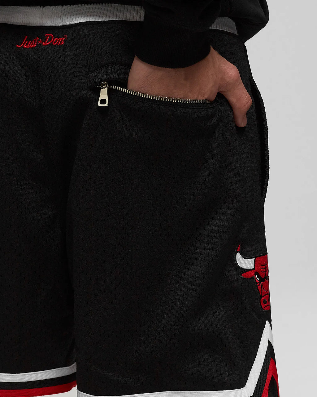 MENS MITCHELL & NESS NBA JUST DON 7IN SHORTS BULLS