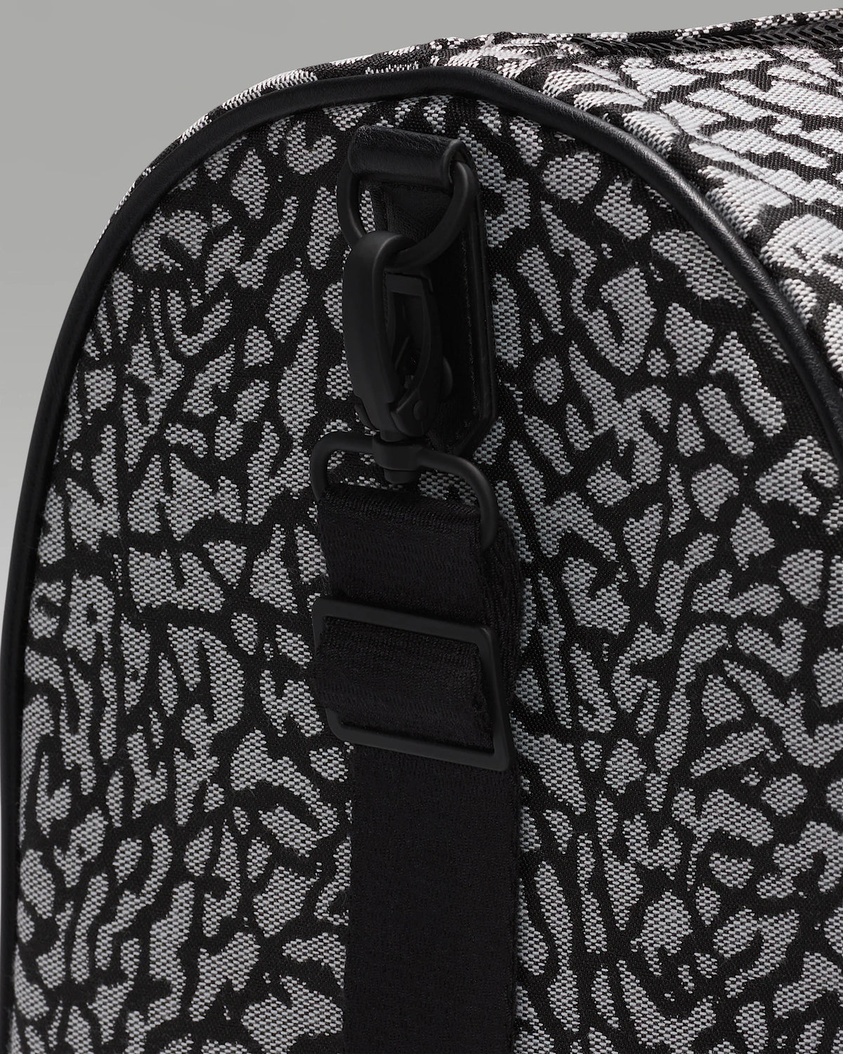[LM0978-I00] ADULT AIR JORDAN JAM ICON DUFFLE BAG 40L