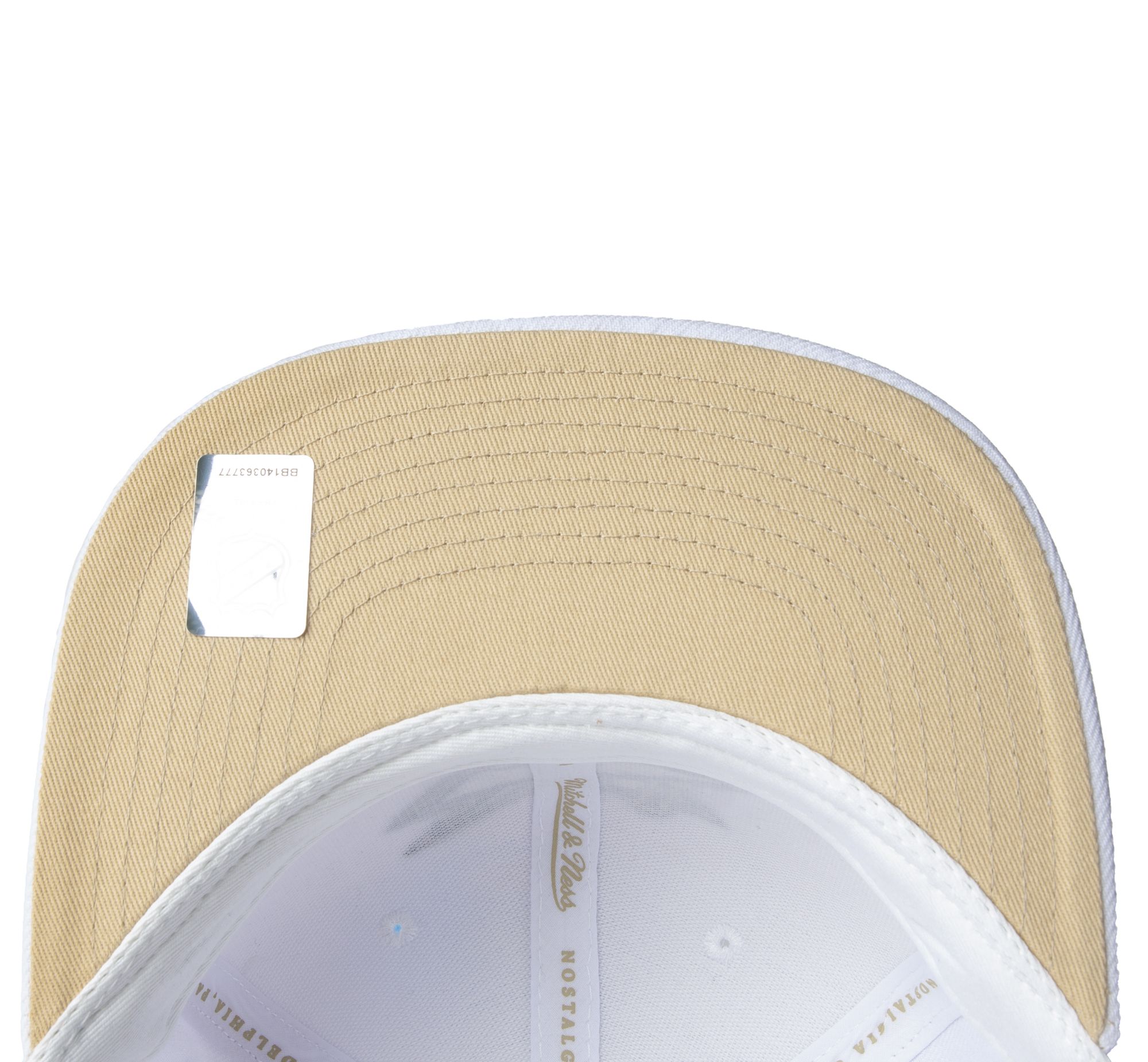 MENS MITCHELL & NESS NHL WINTER WHITE SNAPBACK VNTG SHARKS - WHITE