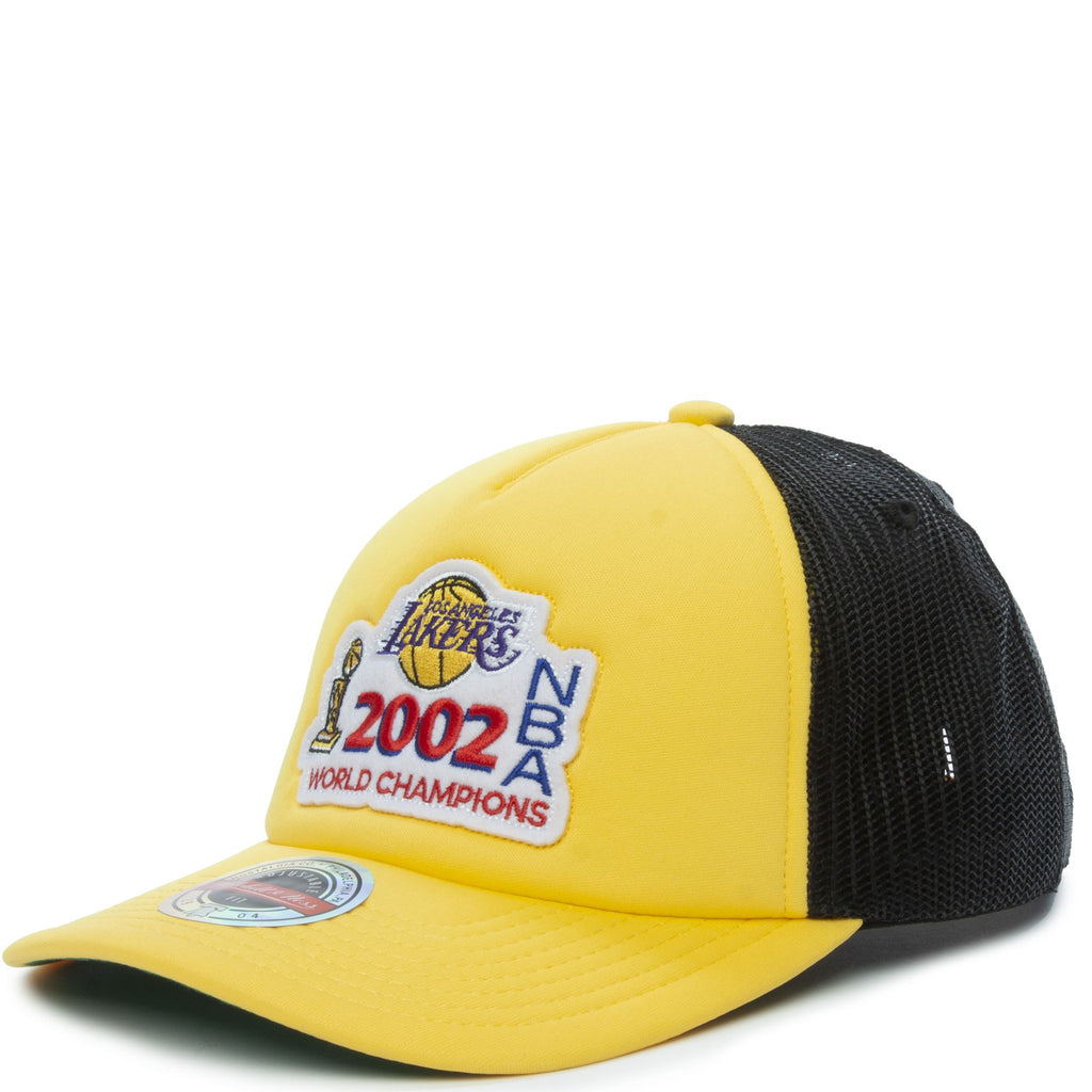 MENS MITCHELL & NESS NBA CHAMPIONSHIP TRUCKER LAKERS - YELLOW