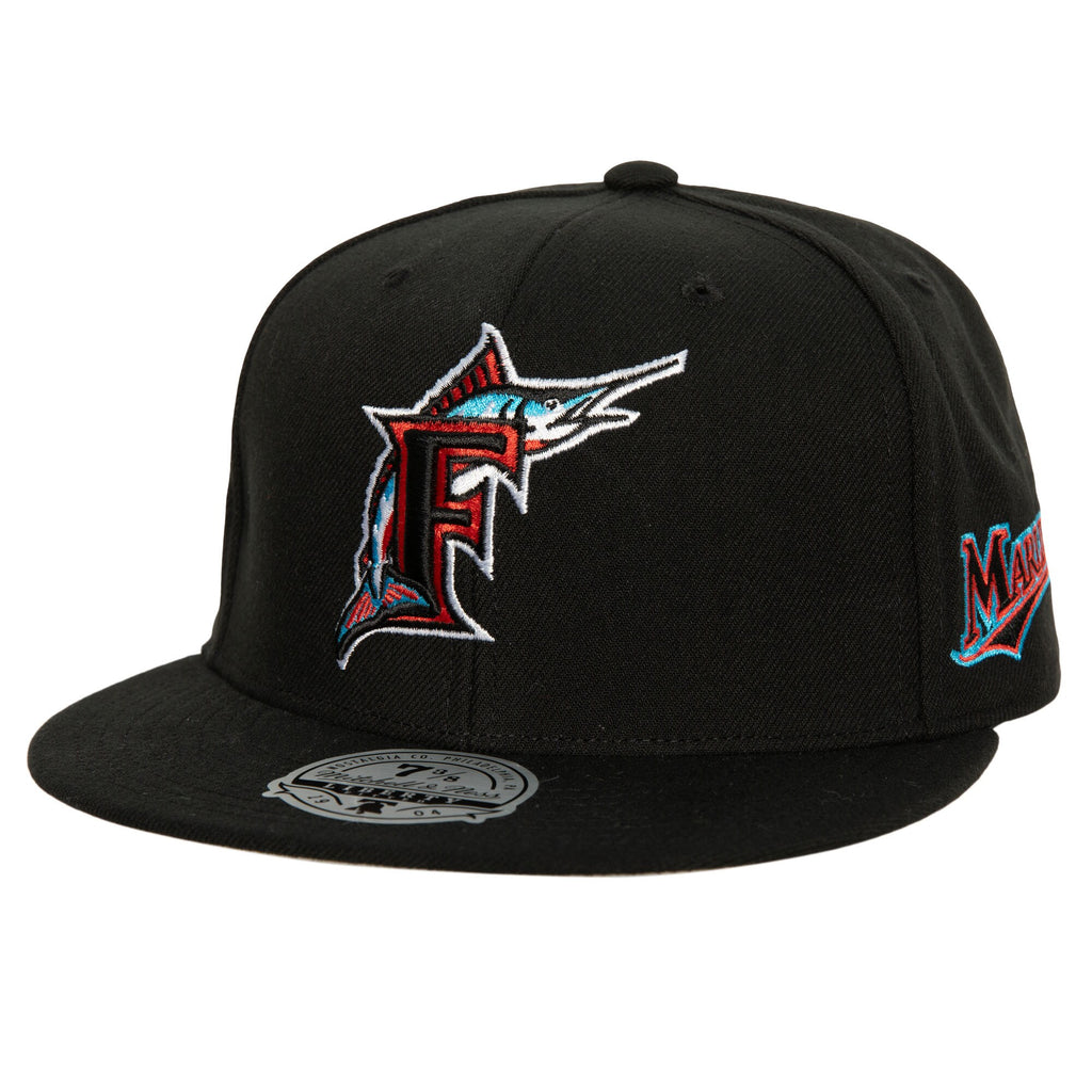 MENS MITCHELL & NESS MLB BASES LOADED FITTED COOP MARLINS - BLACK