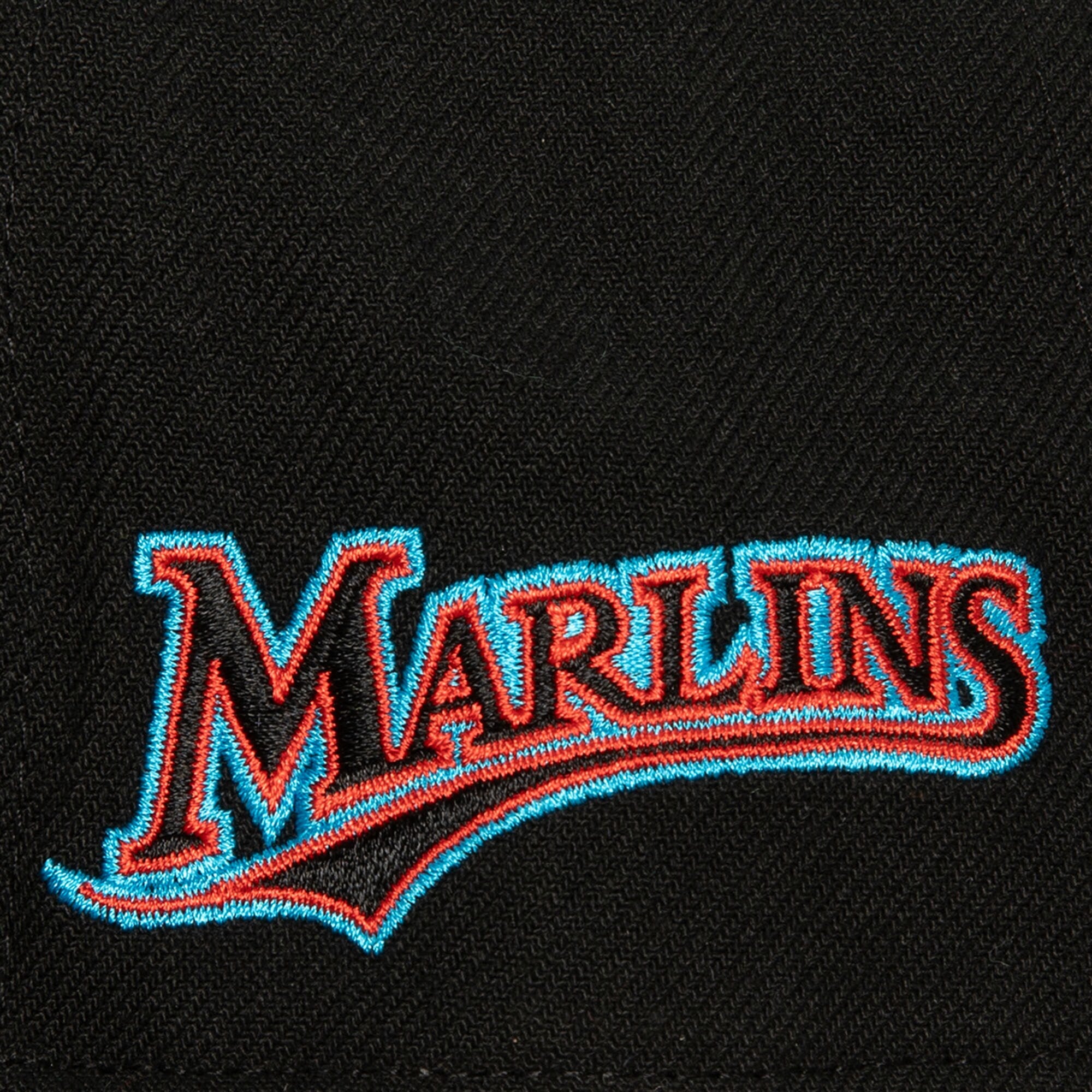 MENS MITCHELL & NESS MLB BASES LOADED FITTED COOP MARLINS - BLACK