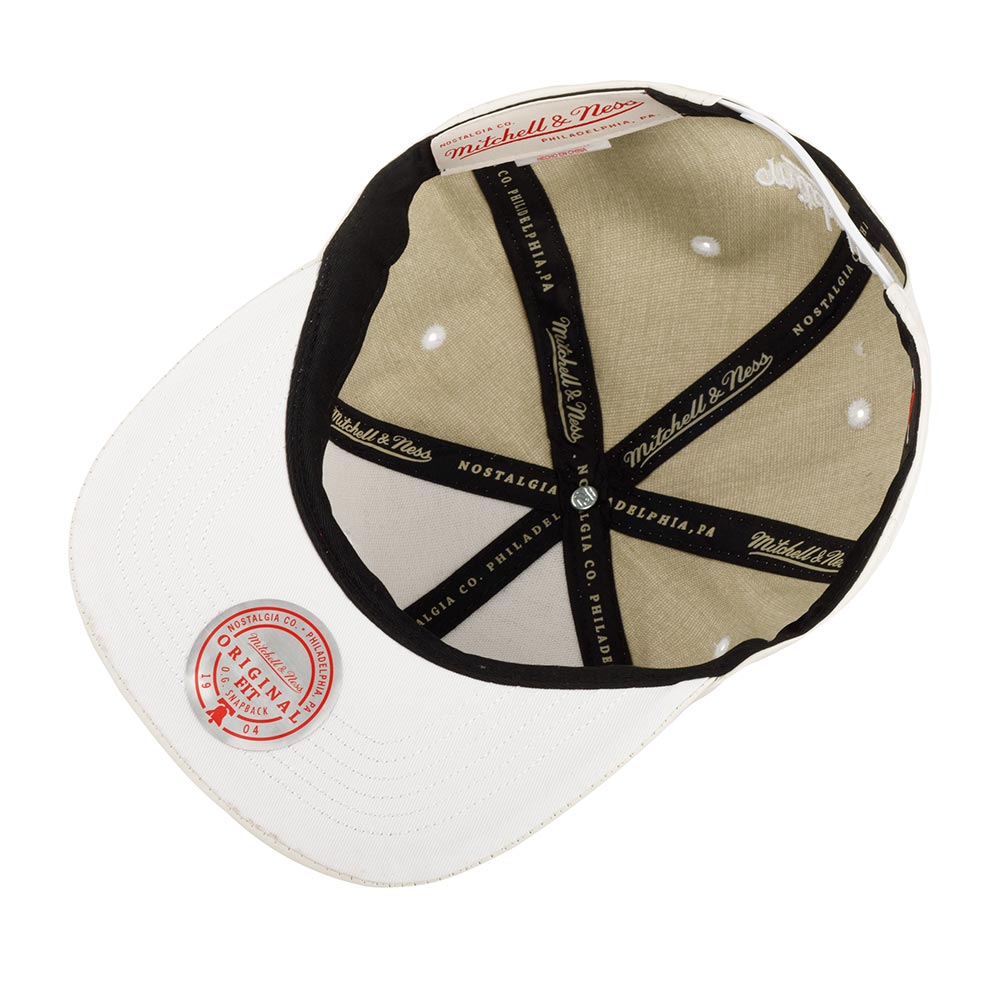 MENS MITCHELL & NESS NBA DAY ONE SNAPBACK BULLS - WHITE