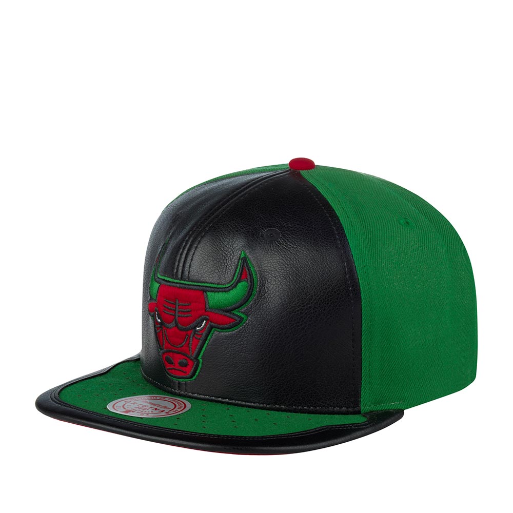 MENS MITCHELL & NESS NBA DAY ONE SNAPBACK BULLS - GREEN-RED