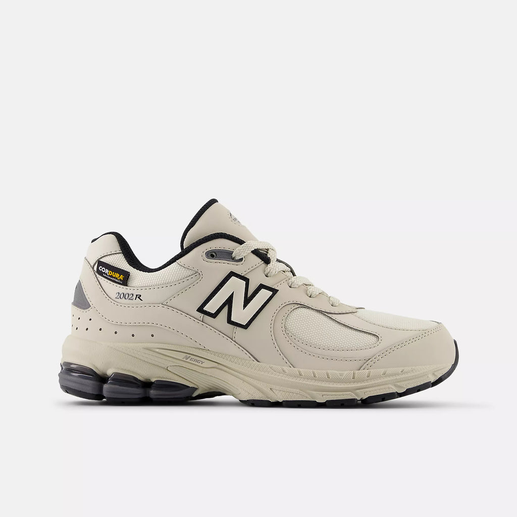 [GC2002PM] GRADE SCHOOL NEW BALANCE 2002R 'TIMBERWOLF/BLACK' (GS)