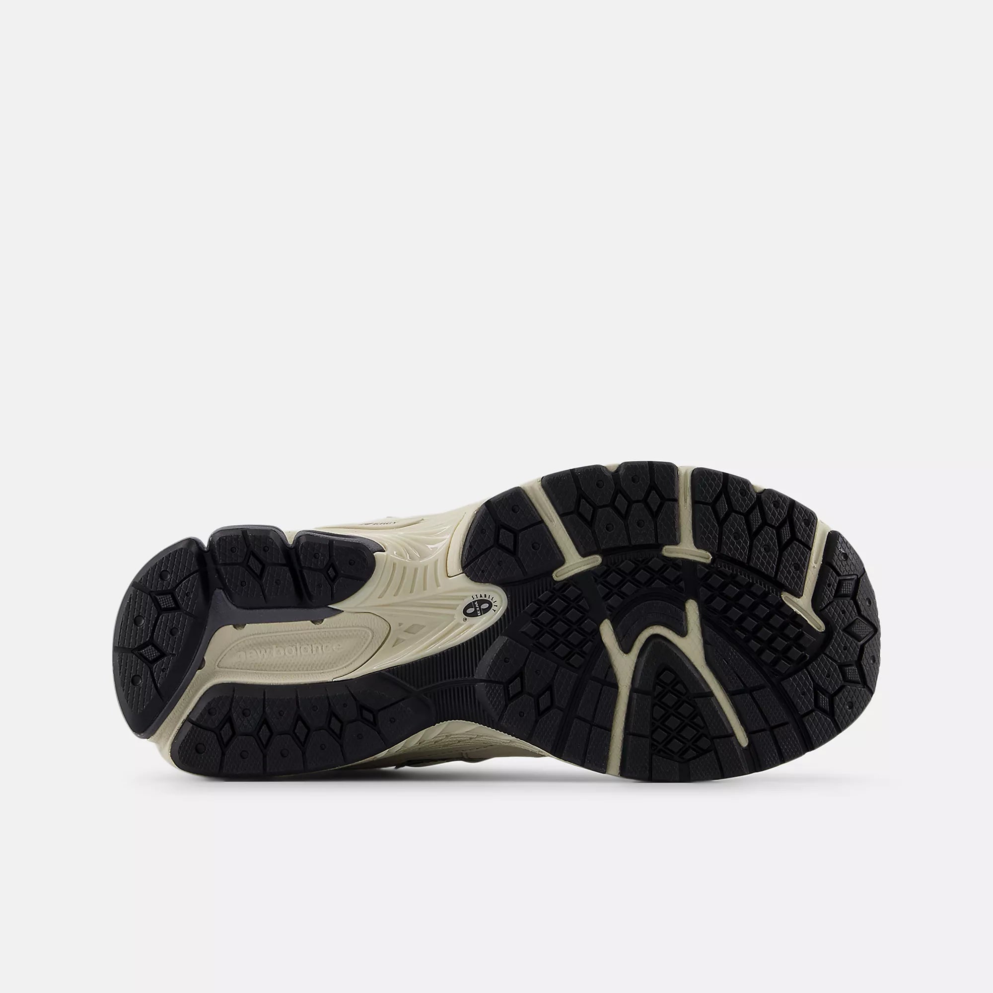 [GC2002PM] GRADE SCHOOL NEW BALANCE 2002R 'TIMBERWOLF/BLACK' (GS)